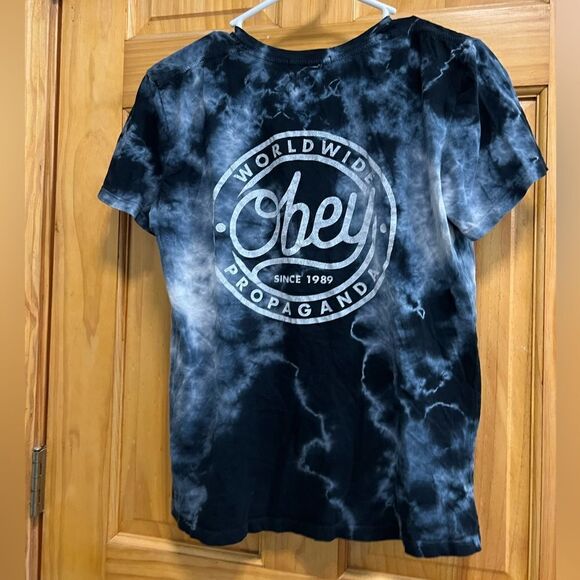 Obey propaganda worldwide 1989 women’s size S super soft blue tie dye t shirt - Picture 3 of 4